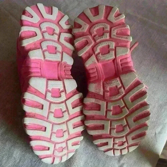 Nova Kids girl pink tennis size 4 very good condition. Pink lace up - Picture 8 of 11